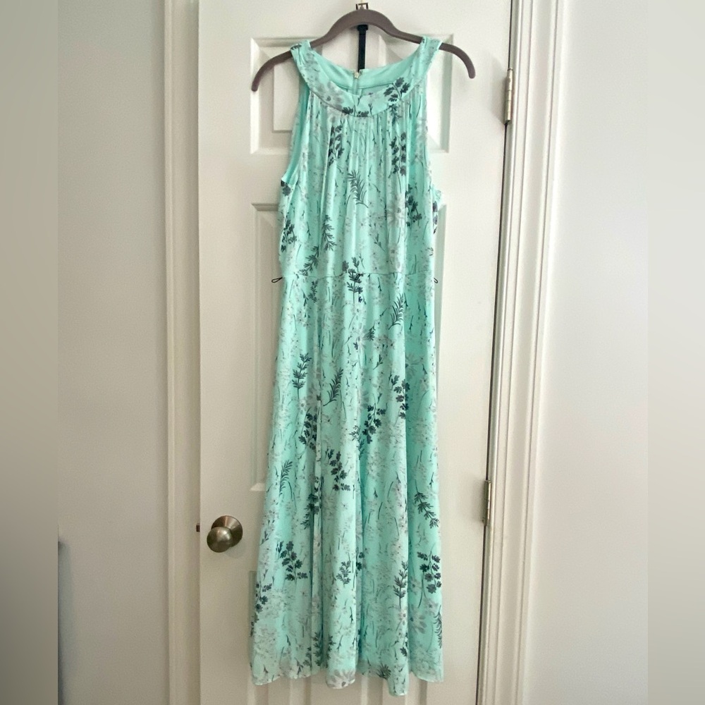 Tommy Hilfiger Halter Neck Dress in Crinkled Crepe Fabric and Fully Lined - 12